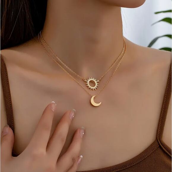 NEW - 2ct Sun and Moon gold Necklaces, Stackable Celestial Sun & Moon - Picture 1 of 3